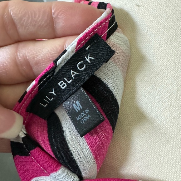 Lilly Black Layered Summer Top Med - Picture 3 of 3